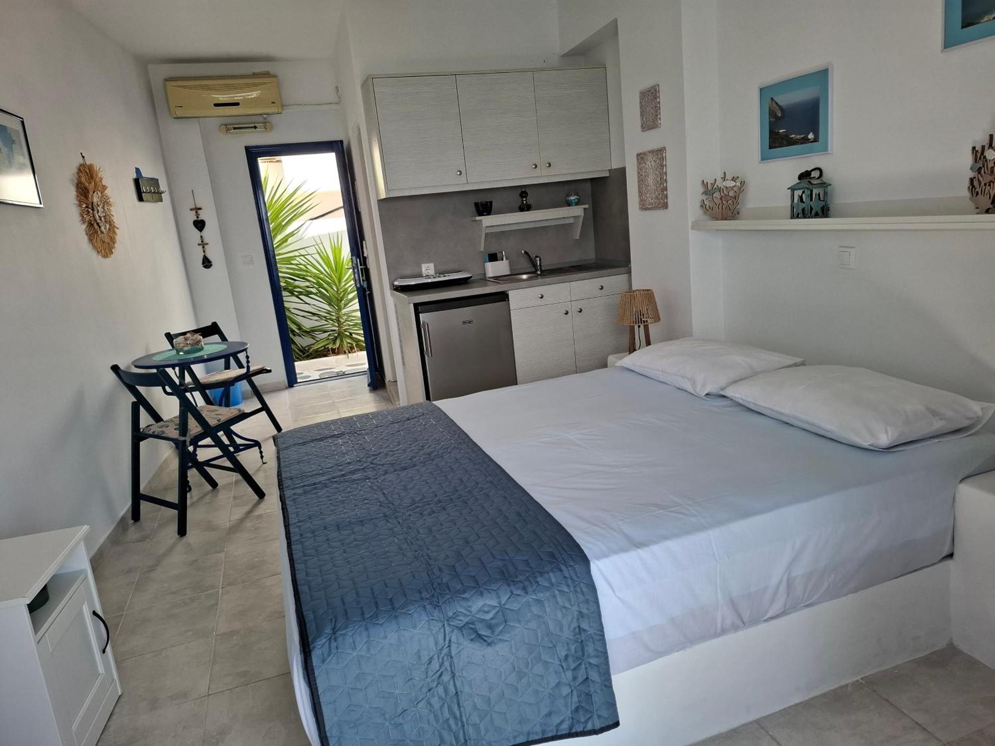 Vrahos Rooms - Studios Alopronia Esterno foto